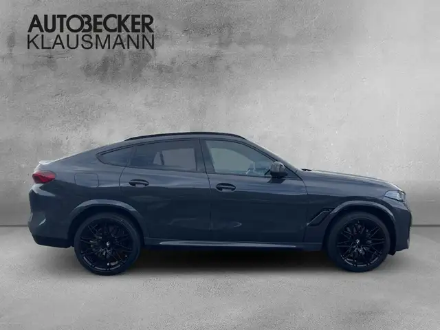 BMW X6 M view 4
