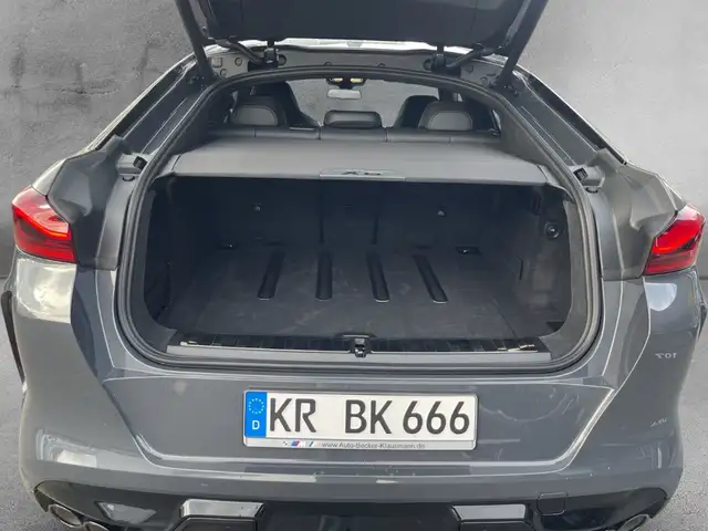 BMW X6 M view 15