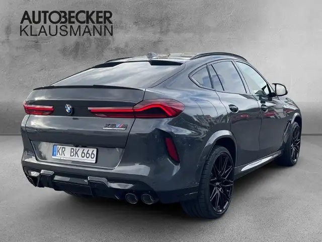 BMW X6 M view 2