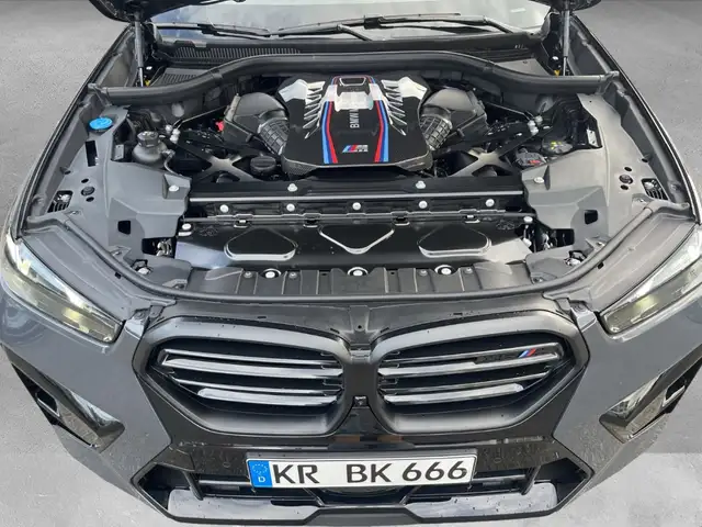 BMW X6 M view 14