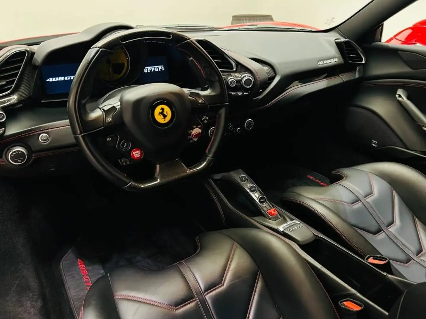 Ferrari 488 V8 3.9 T 670ch Rouge - 2
