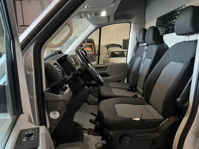 Volkswagen Crafter view 9