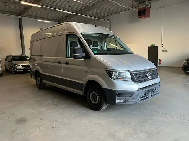 Volkswagen Crafter view 3