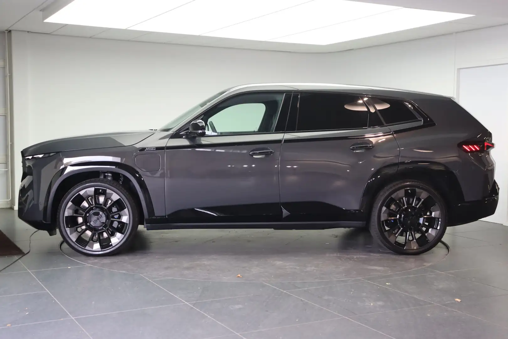 BMW XM PHEV 50e High Executive Automaat / Trekhaak / M Mu Gris - 2