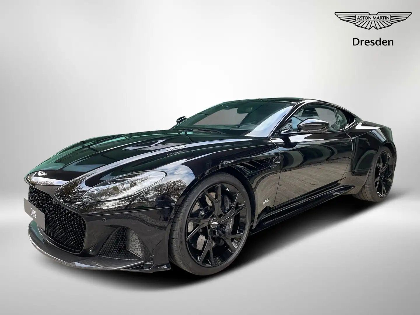 Aston Martin DBS Superleggera Coupe  5.2 V12 Чёрный - 1