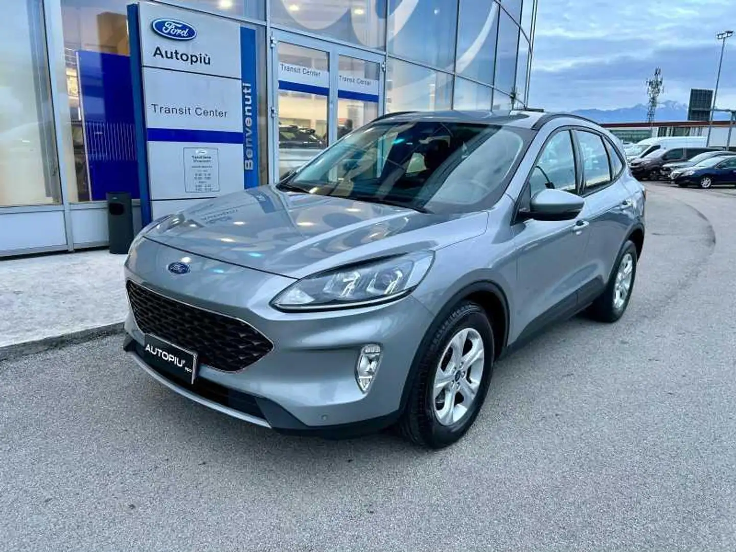 Ford Kuga 1.5 EcoBlue 120 CV 2WD Connect Gris - 1