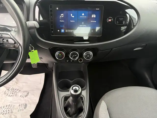 Toyota Aygo view 12