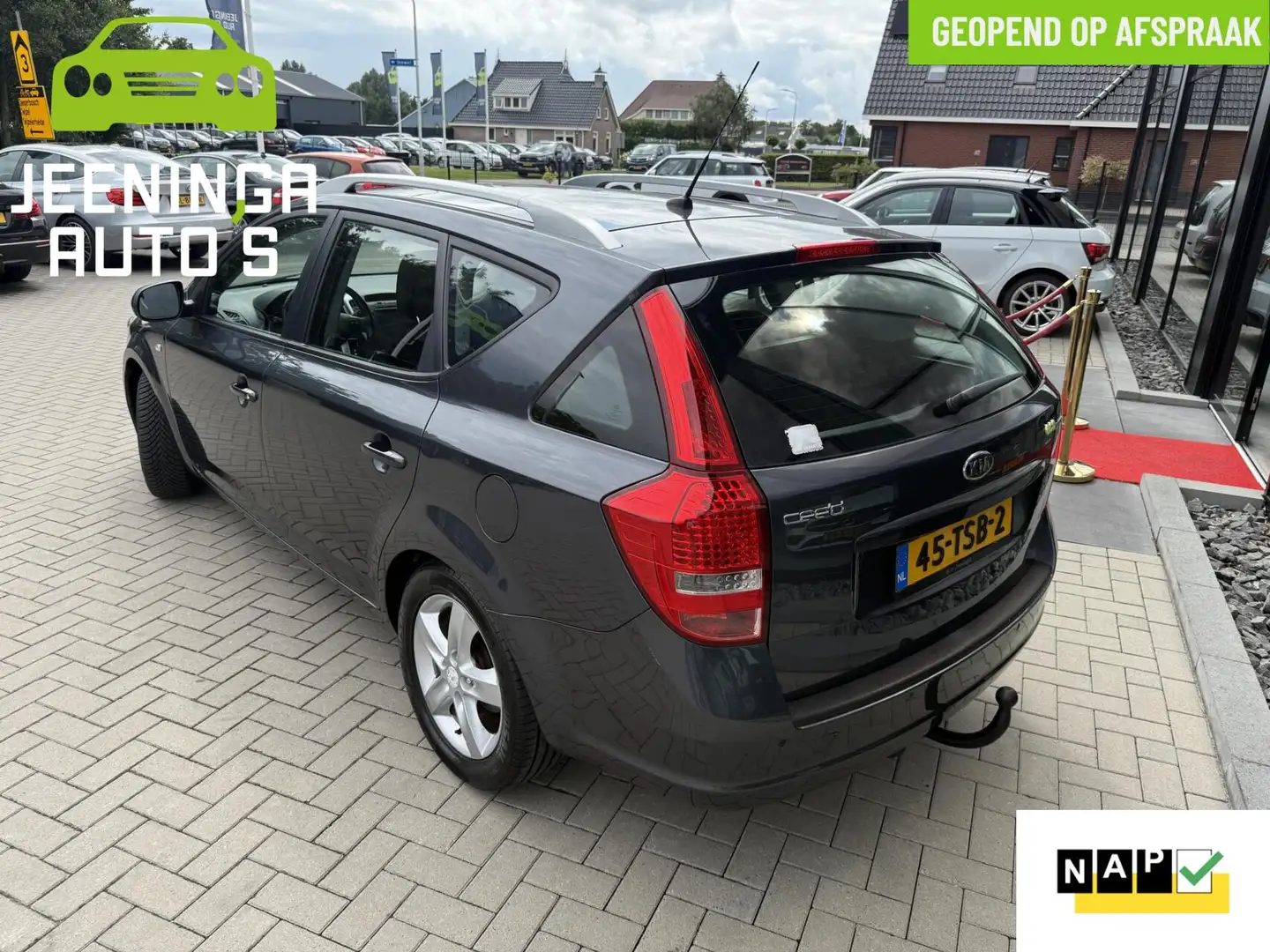 Kia Ceed / cee'd Sporty Wagon 1.4 CVVT Navigator Plus Pack|Trekhaak Grijs - 2