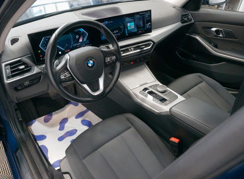 BMW 320 d xDrive Touring*Shadow-Line*LED*LiveCockpit — photo 11
