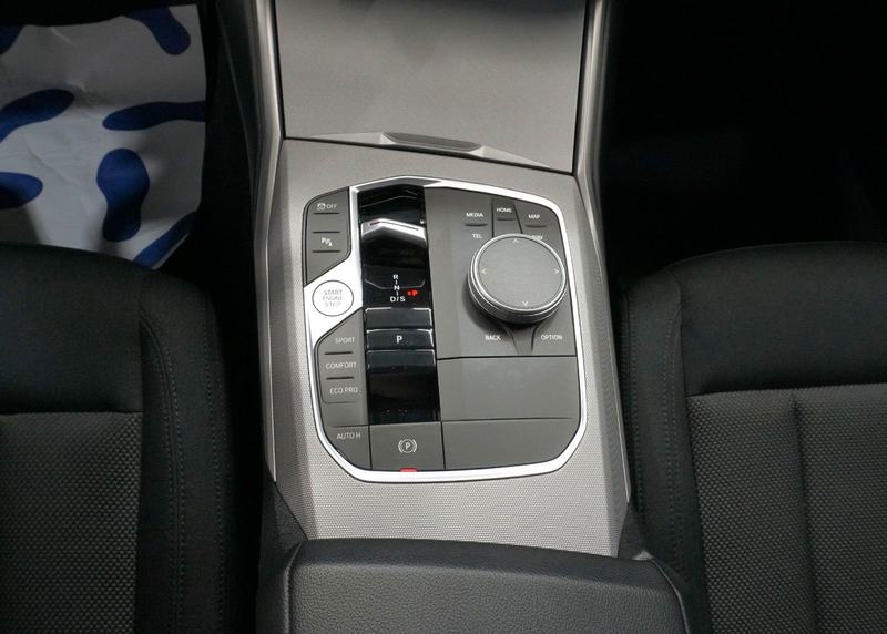 BMW 320 d xDrive Touring*Shadow-Line*LED*LiveCockpit — photo 14