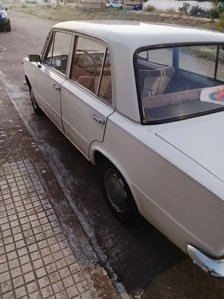 Fiat 124 Coupè 124 A Berlina, foto 3