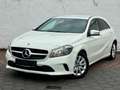 Mercedes-Benz A 200 d Weiß - thumbnail 1