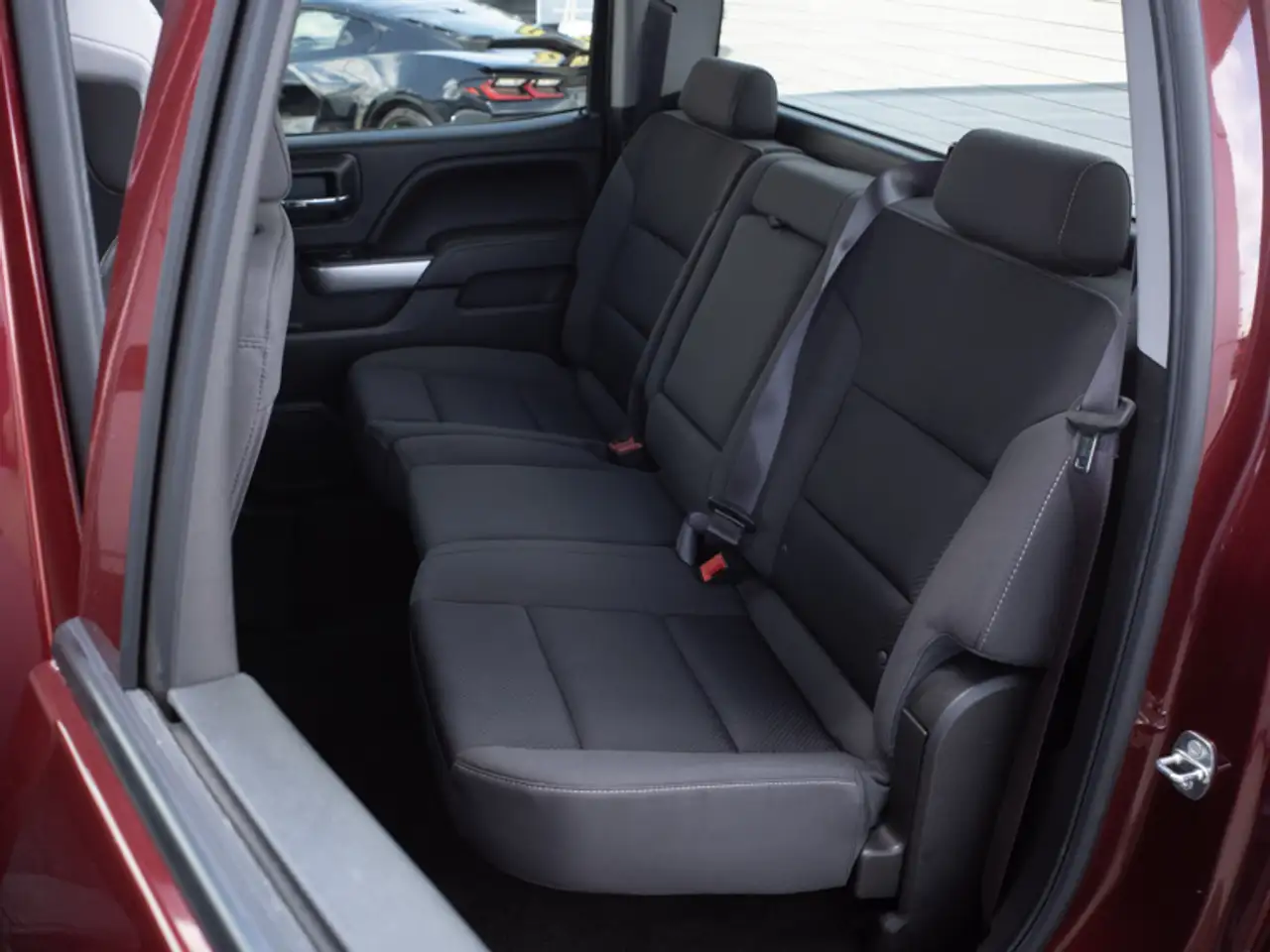 Chevrolet Silverado 1500 снимка Chevrolet Silverado 1500
