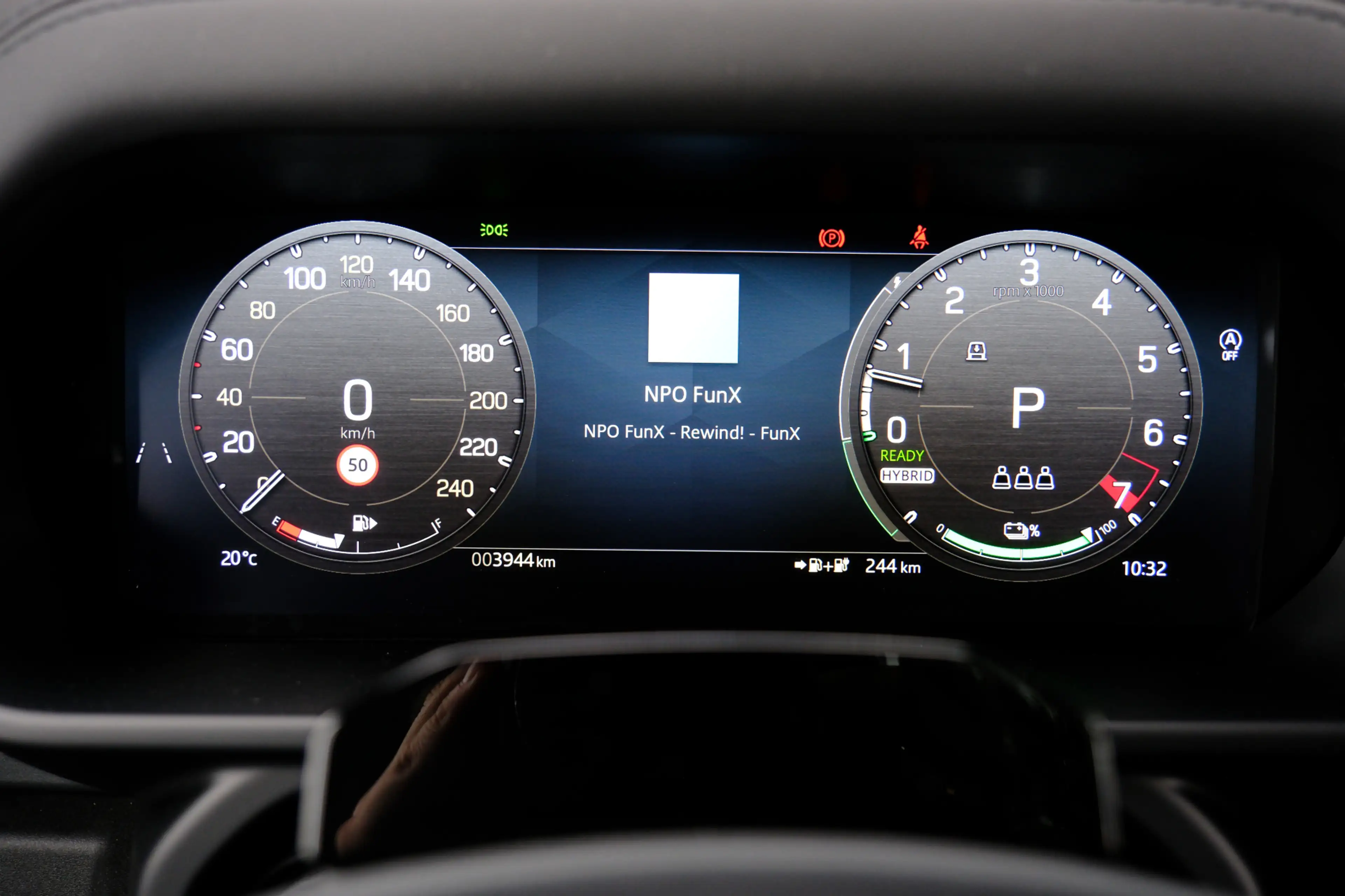 Land Rover Defender 110 2.0 P300e 110 X-Dynamic HSE | Elec Trekhaak | — photo 29