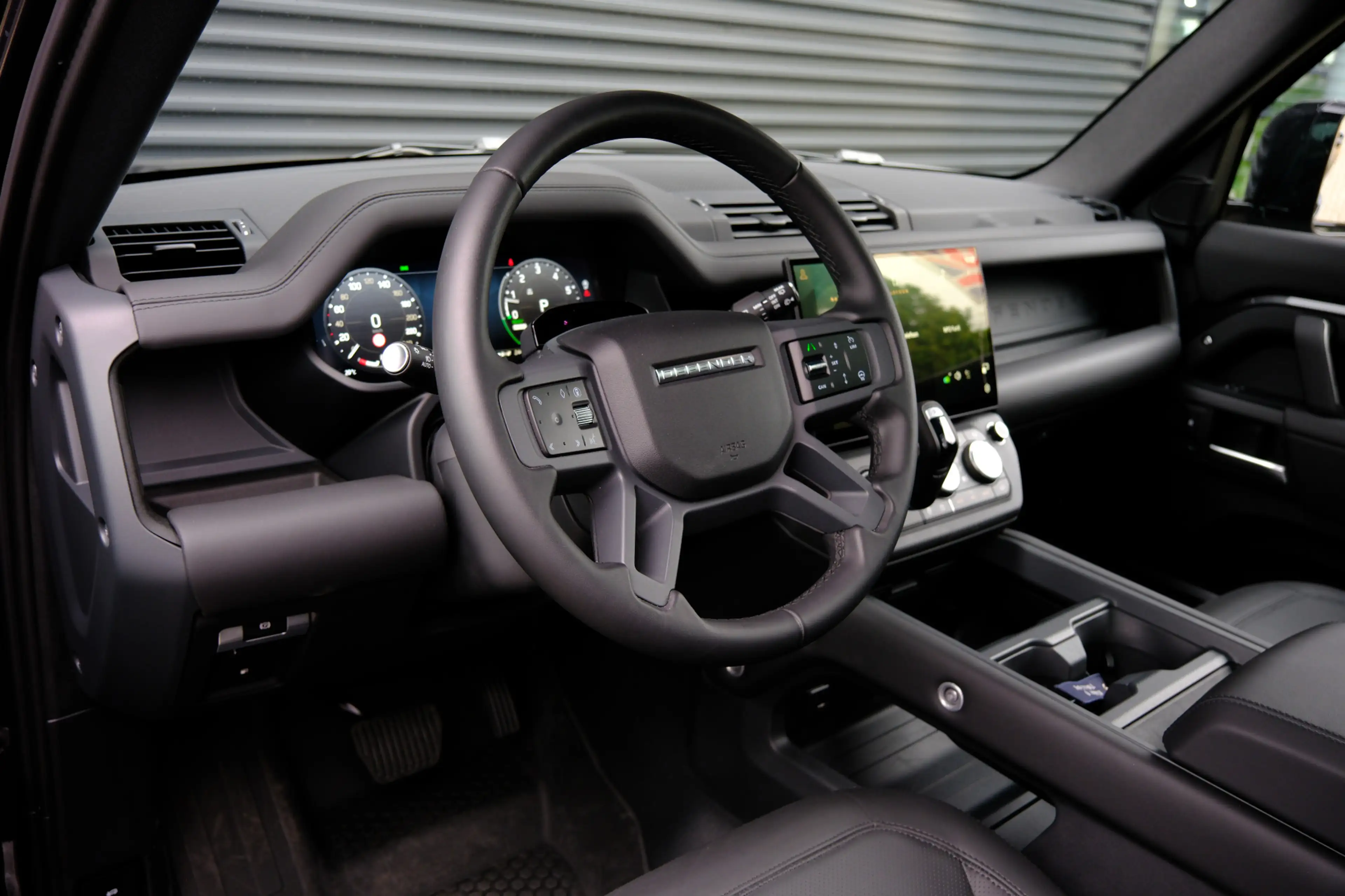 Land Rover Defender 110 2.0 P300e 110 X-Dynamic HSE | Elec Trekhaak | — photo 28