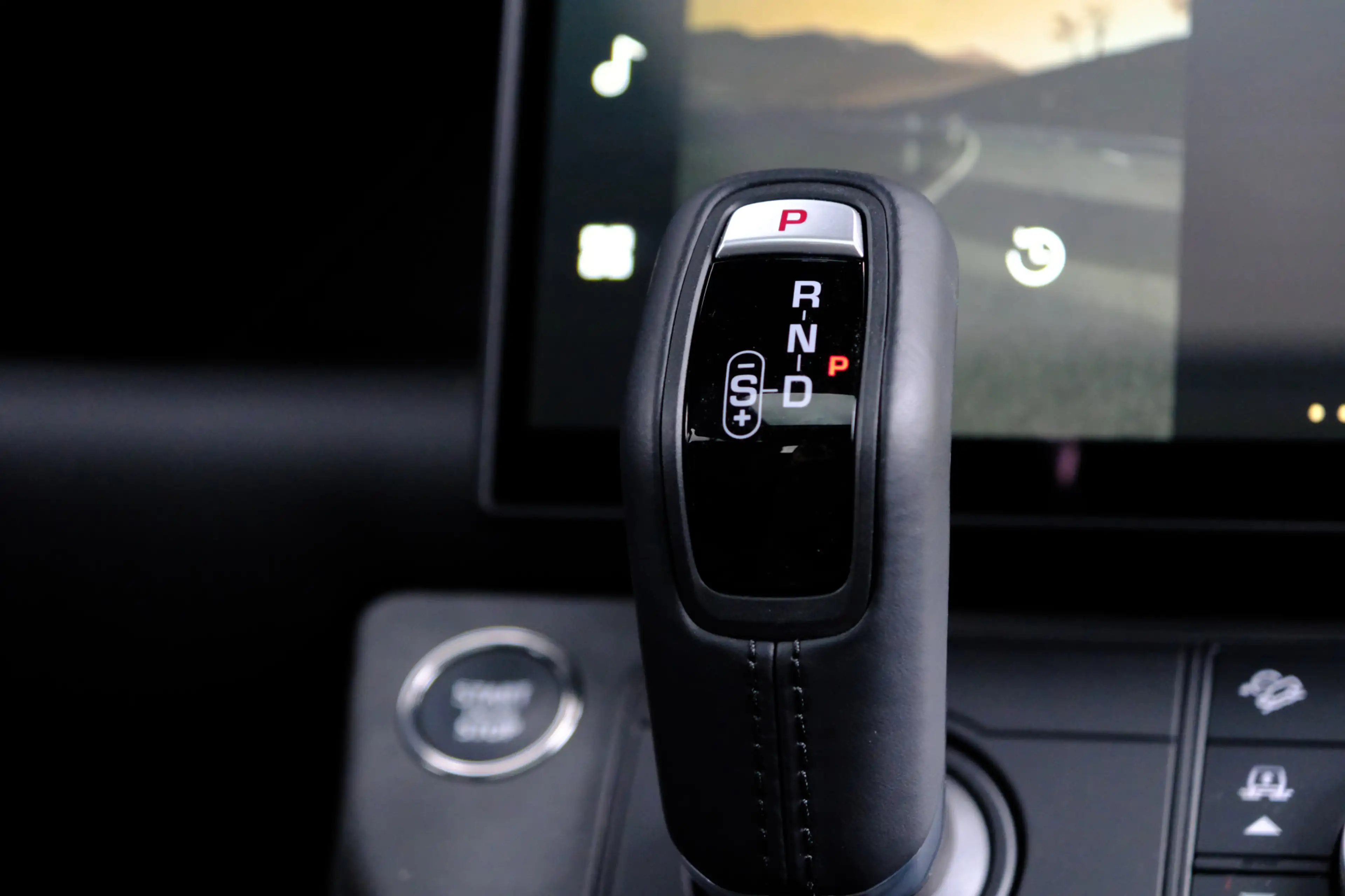 Land Rover Defender 110 2.0 P300e 110 X-Dynamic HSE | Elec Trekhaak | — photo 26