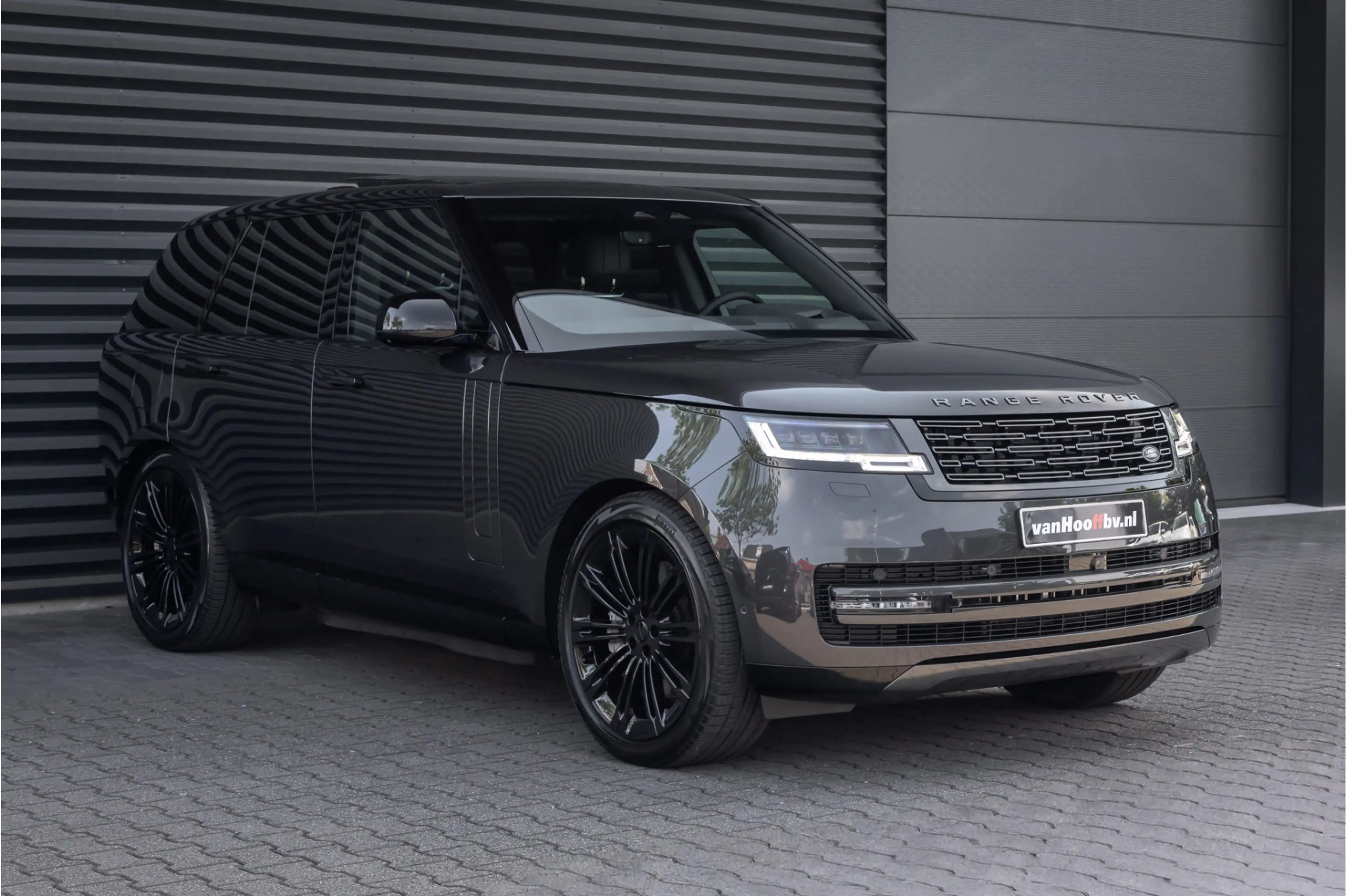 Land Rover Range Rover 3.0 P550e HSE PHEV — photo 4