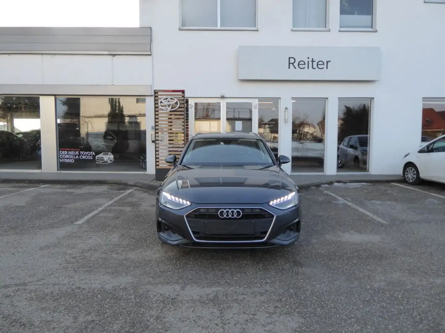 Audi A4 Avant 30 TDI S-tronic *ACC*VIRTUAL*KAMERA*AHK* Gris - 1