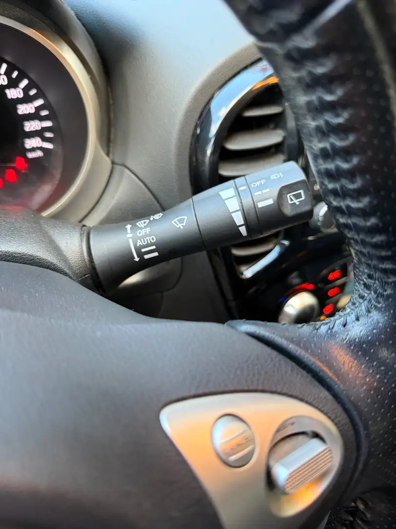 Nissan Juke Juke 1.5 dCi 2WD Tekna Noir - 2