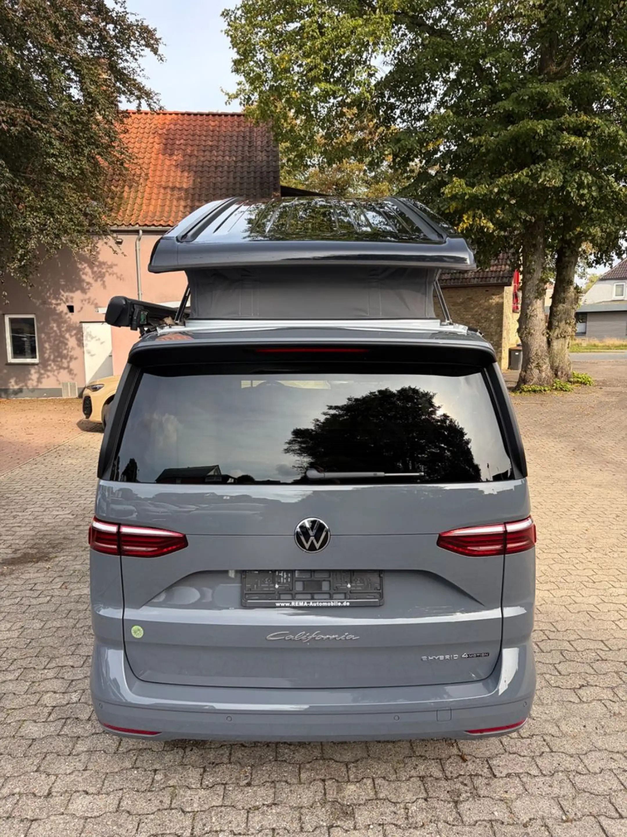 Volkswagen T7 California 1,5 TSI eHybrid 4 M. IQ AHK Ocean — photo 4