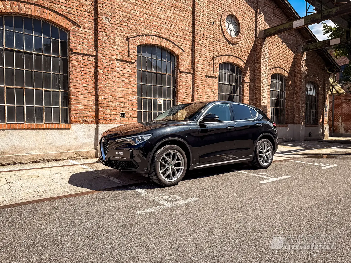 Alfa Romeo Stelvio First Edition Q4 Schwarz - 2