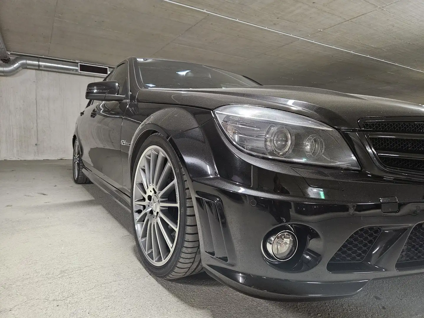 Mercedes-Benz C 63 AMG Avantgarde Aut. Schwarz - 1