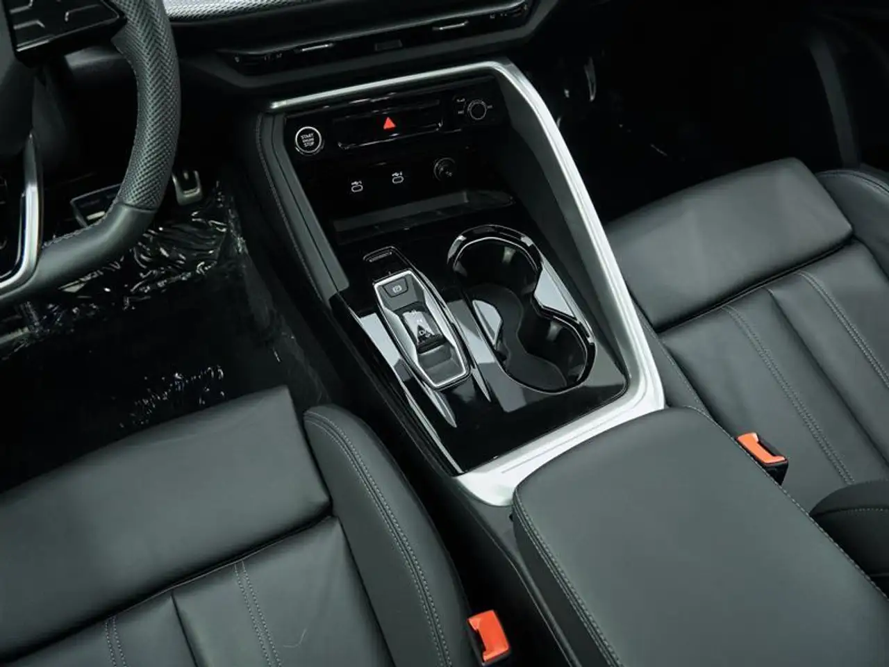 Audi Q5 снимка Audi Q5