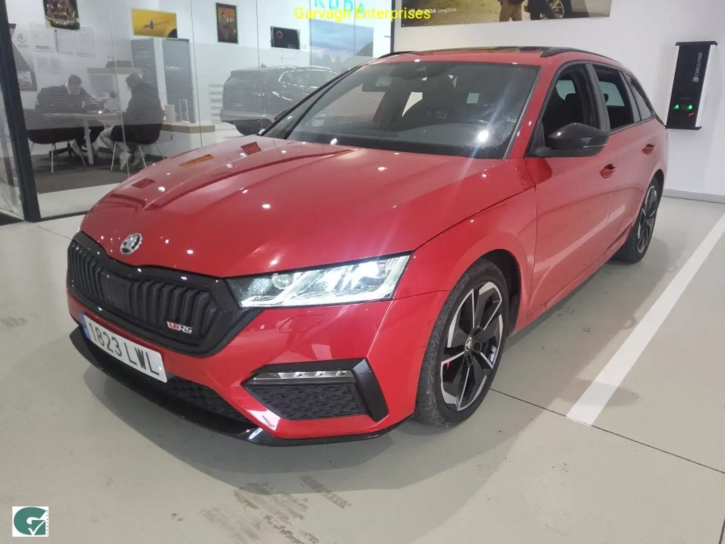 Skoda Octavia Combi 2.0 TSI RS DSG 180kW Rot - 1