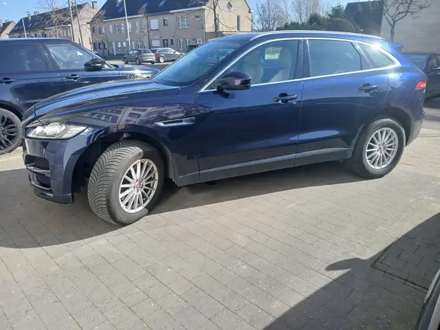 Jaguar F-Pace F-Pace 3.0 D V6 AWD Prestige Pano/Meridan/...