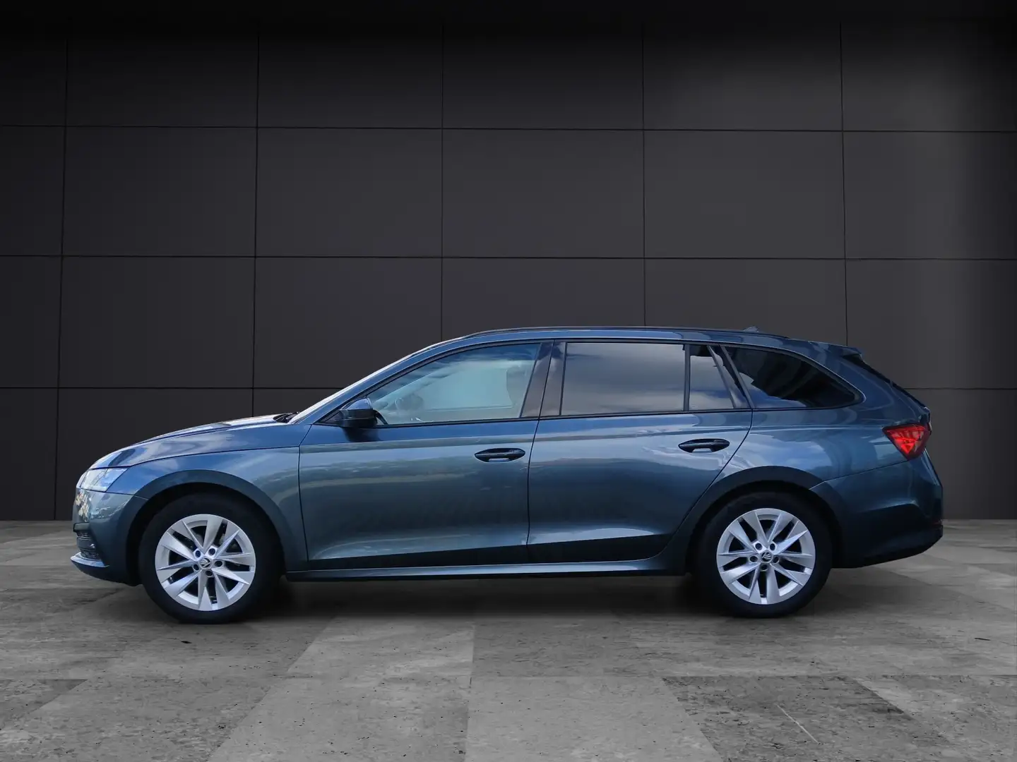 Skoda Octavia Combi TSI Ambition LED Navi PDC SH LM Grau - 2