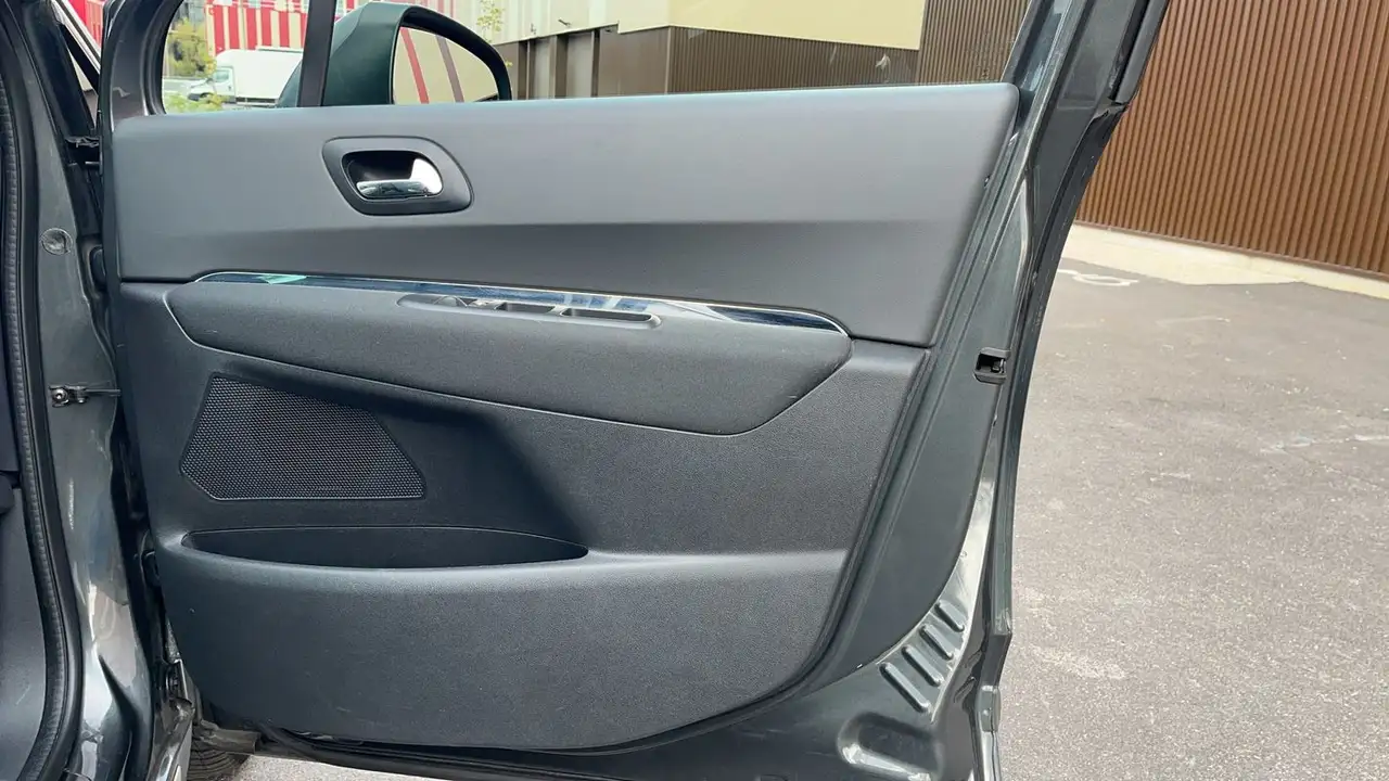 Peugeot 3008 3008 — photo 23
