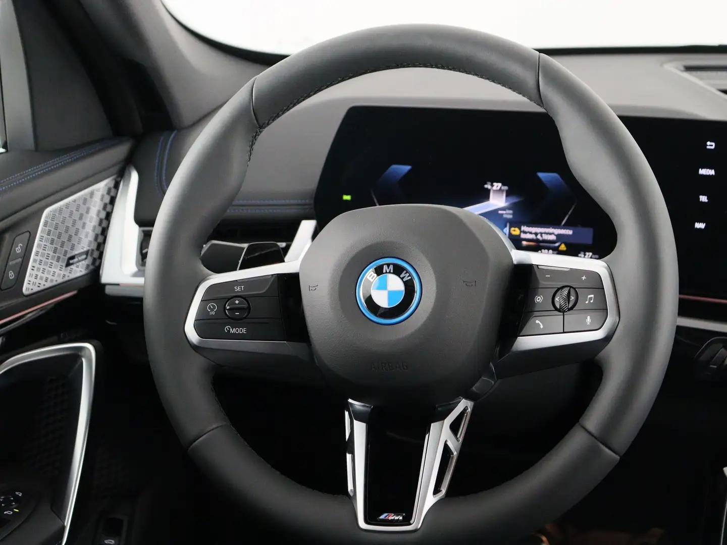 BMW iX1 eDrive20 M-Sport Pro Trekhaak Gris - 2