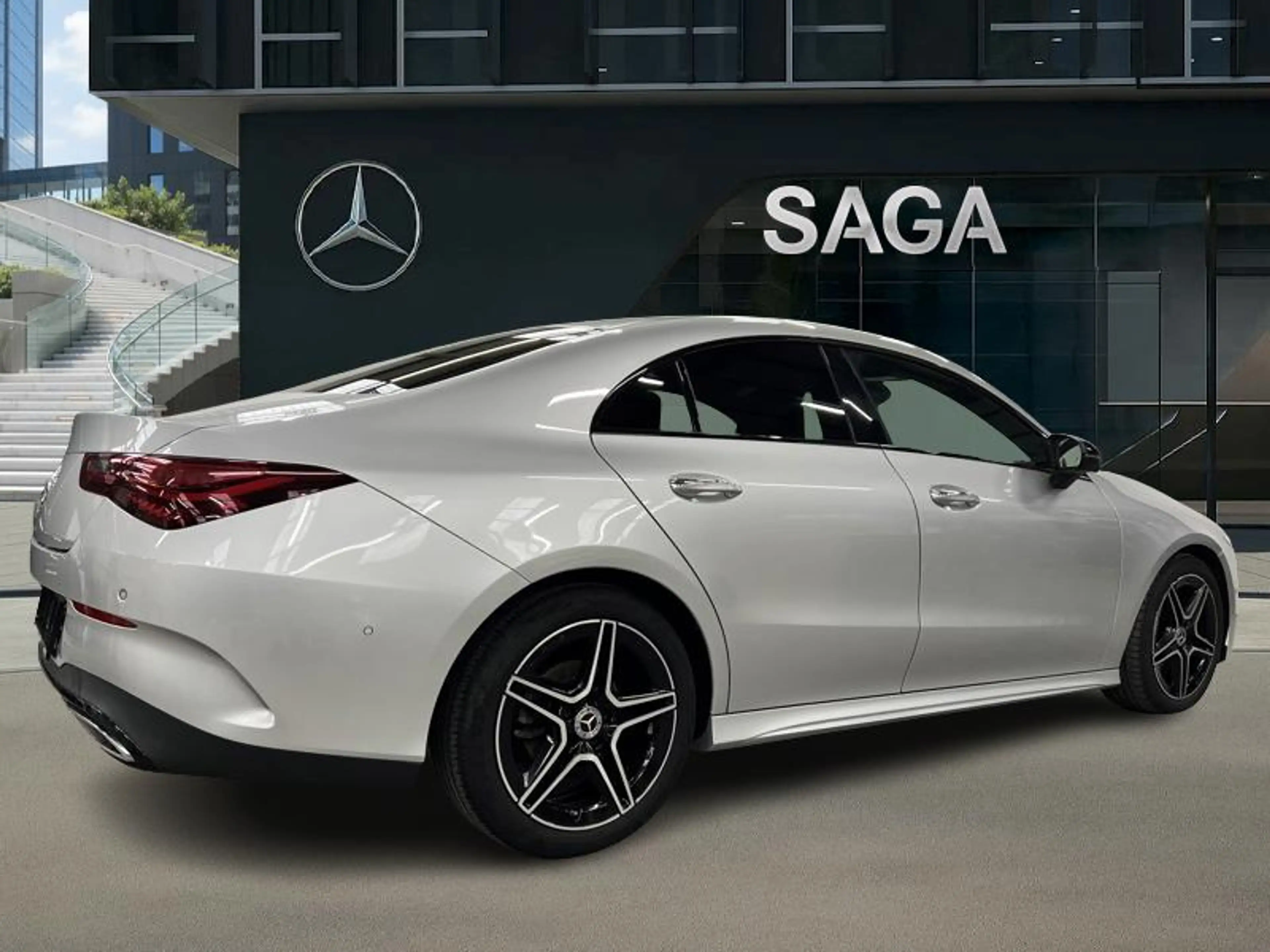 Mercedes-Benz CLA 180 d Coupé AMG Pack Night Pano — photo 5