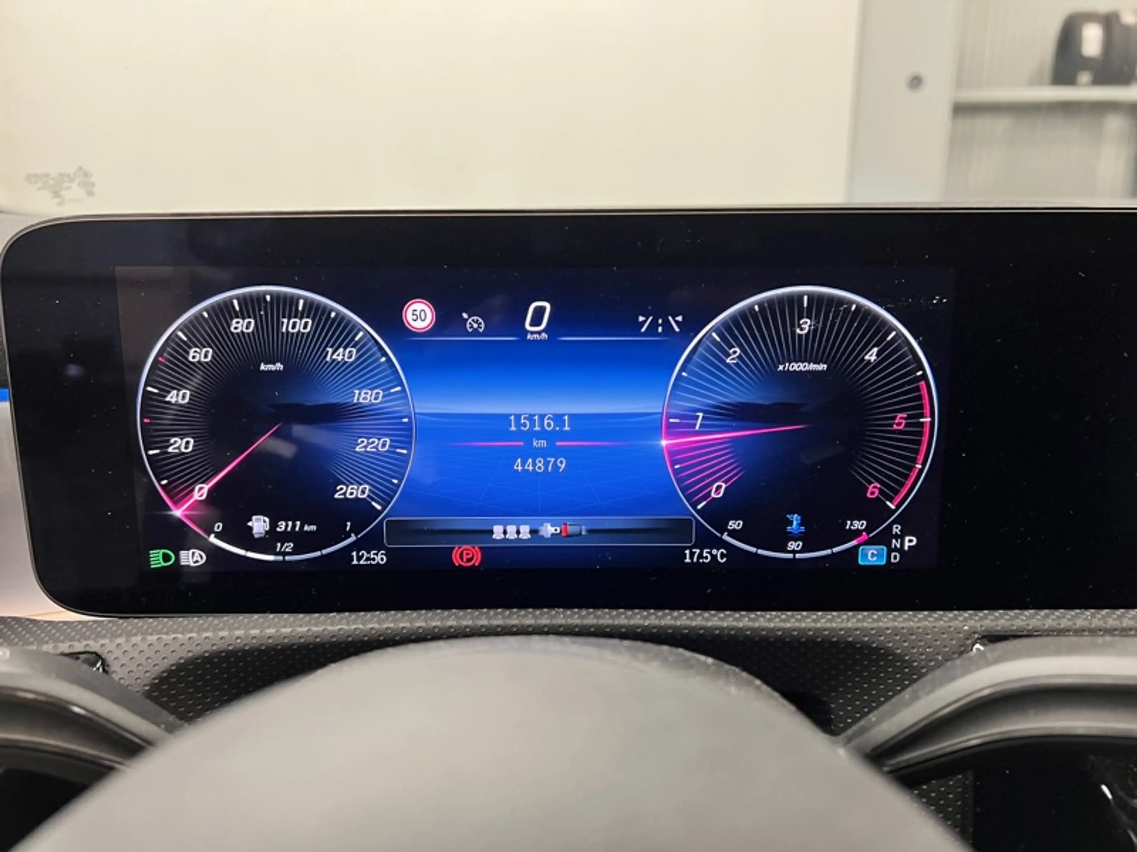 Mercedes-Benz CLA 180 d Coupé AMG Pack Night Pano — photo 10