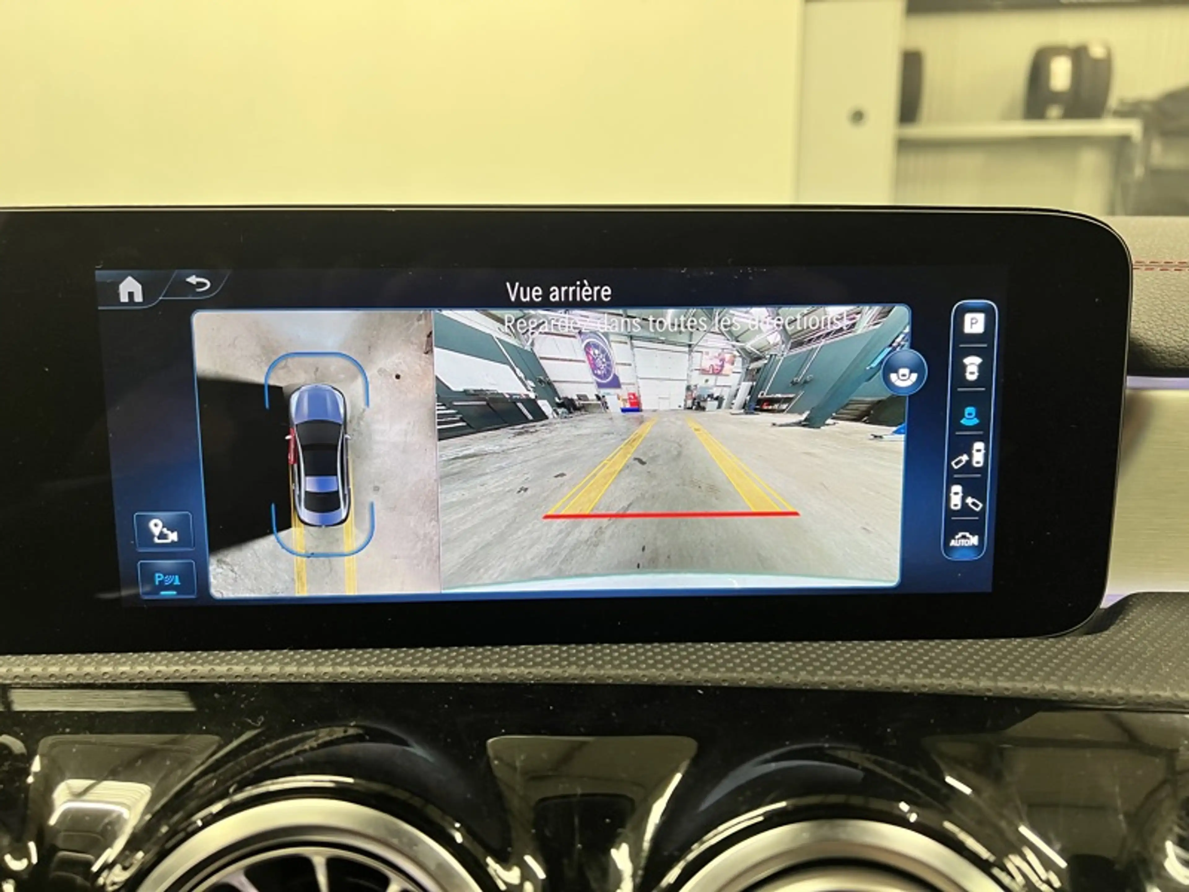 Mercedes-Benz CLA 180 d Coupé AMG Pack Night Pano — photo 12