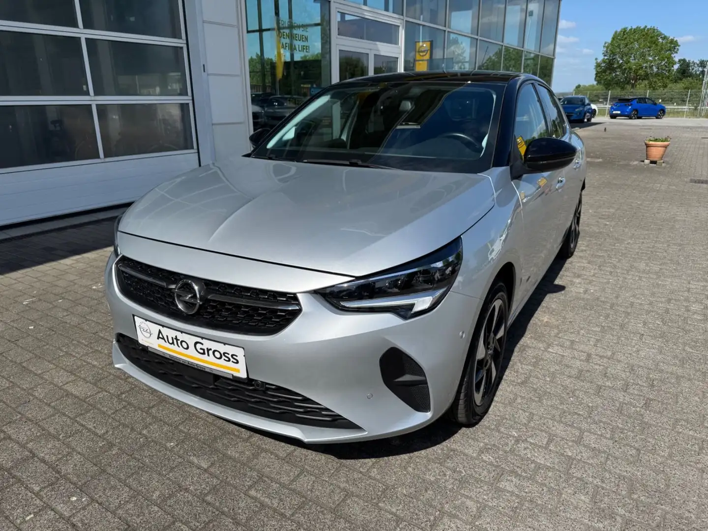Opel Corsa F e Elegance - 1