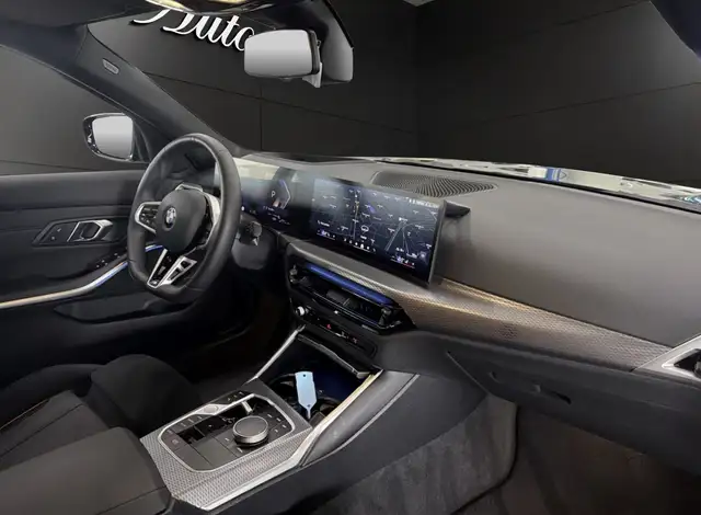 BMW 3 Series view 14