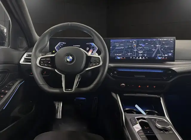 BMW 3 Series view 8