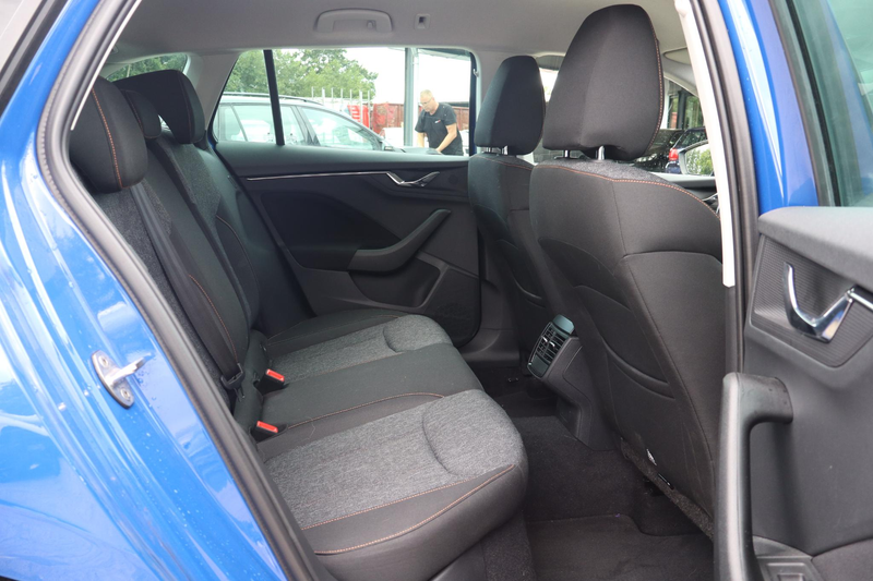 Skoda Scala 1.0 TSI Business Edition | Navigatie | Stoelverwar — photo 24
