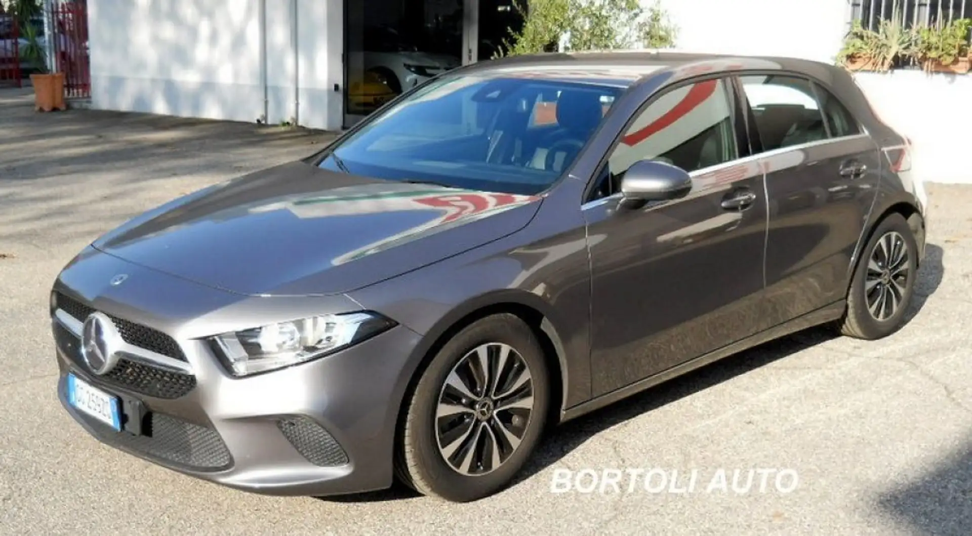 Mercedes-Benz A 160 59.000 KM BUSINESS CON NAVIGATORE Gris - 1