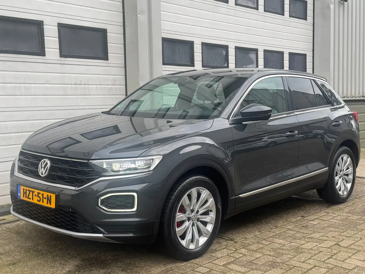 Volkswagen T-Roc 2.0 TSI 4Motion Sport standkachel/acc/led/xenon/au - 2