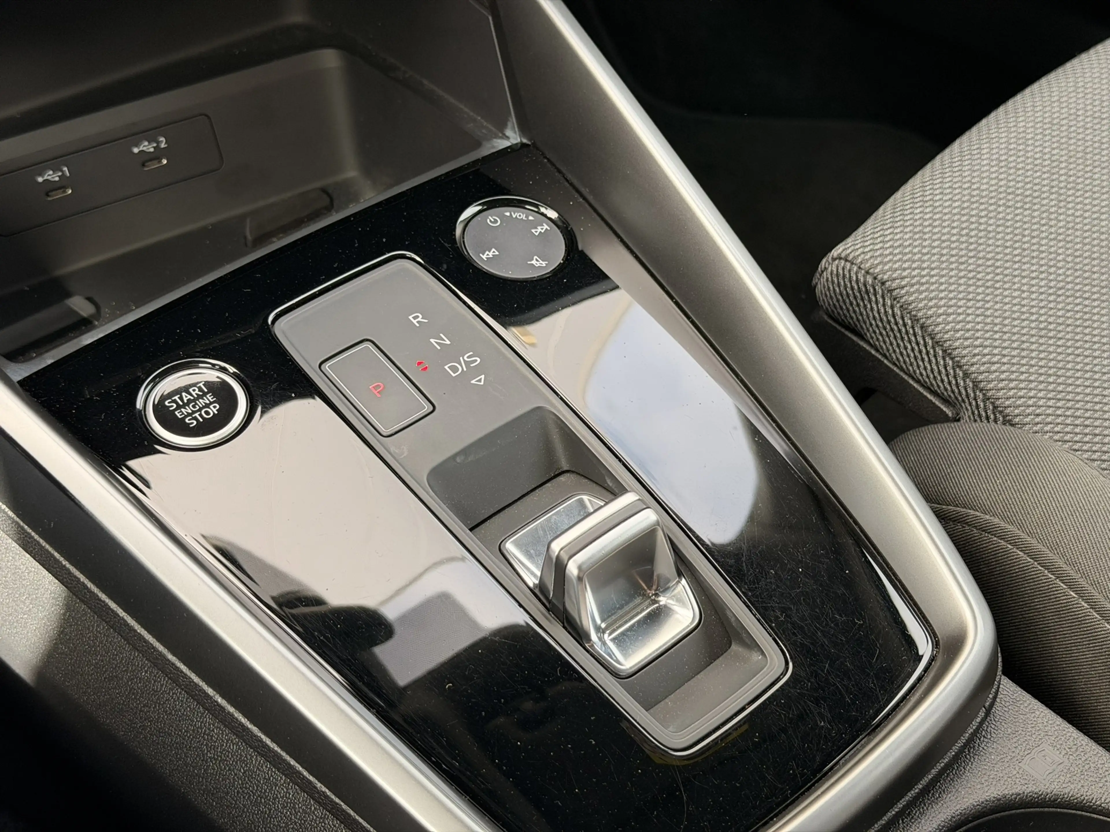 Audi A3 Sportback 35 TFSI S-Tronic 19'' Trekhaak CarPlay L — photo 25