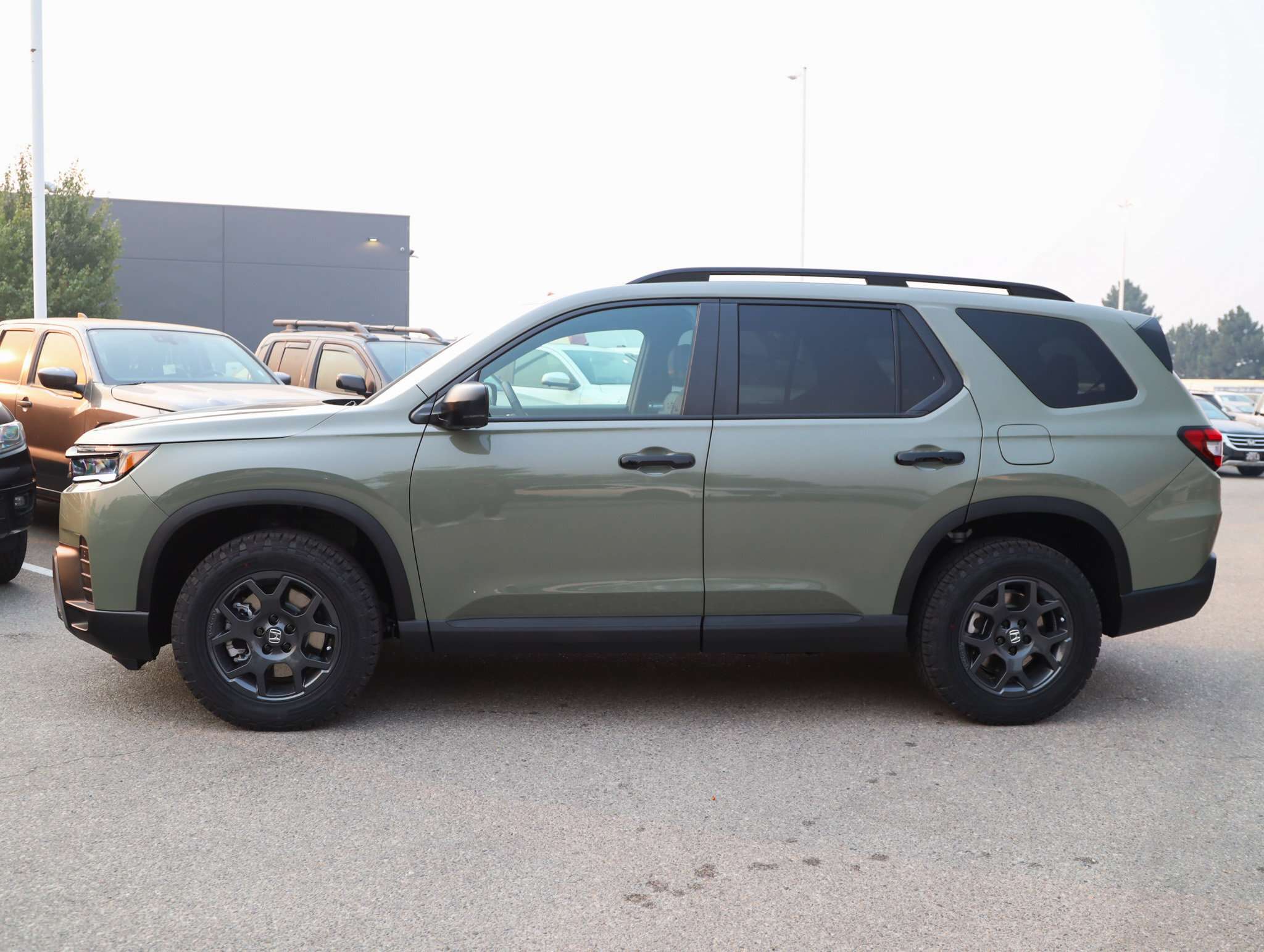 2026 Honda Pilot TrailSport AWD - Backup Camera / Dual-Climate Ctrl — photo 1
