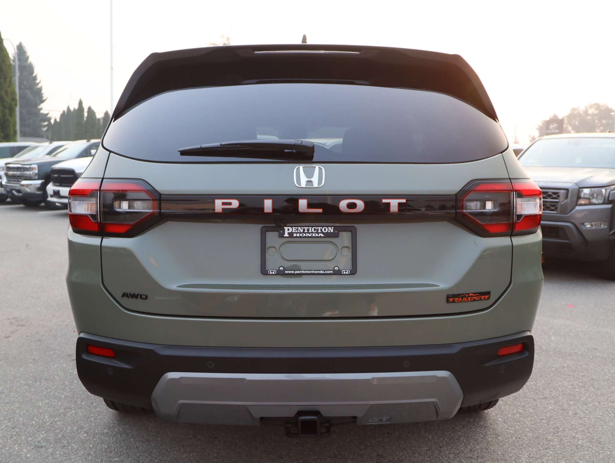 2026 Honda Pilot TrailSport AWD - Backup Camera / Dual-Climate Ctrl — photo 1