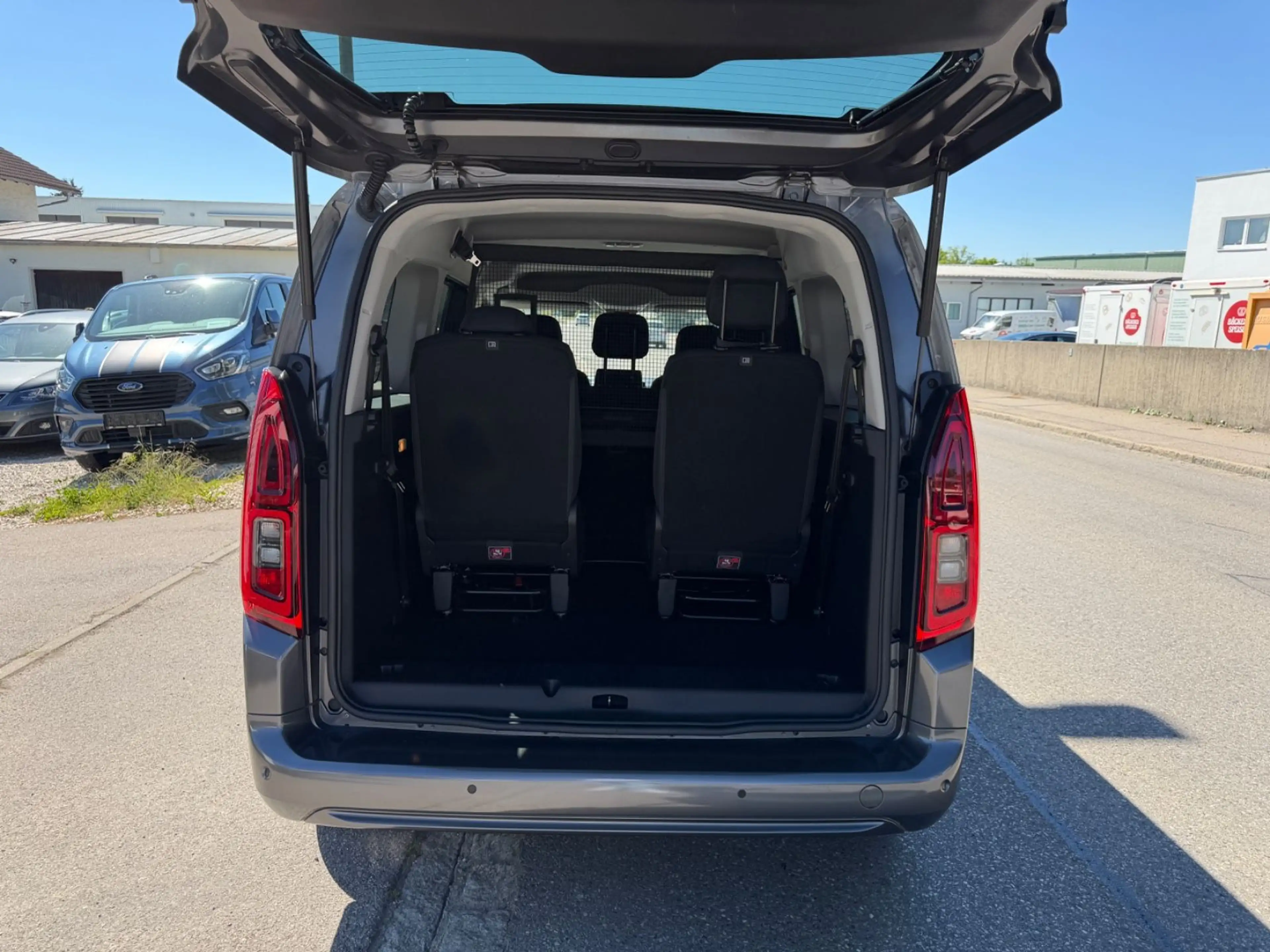 Opel Combo Life E NAVI/SHZ/7Sitzer/XL 1.Hd — photo 12