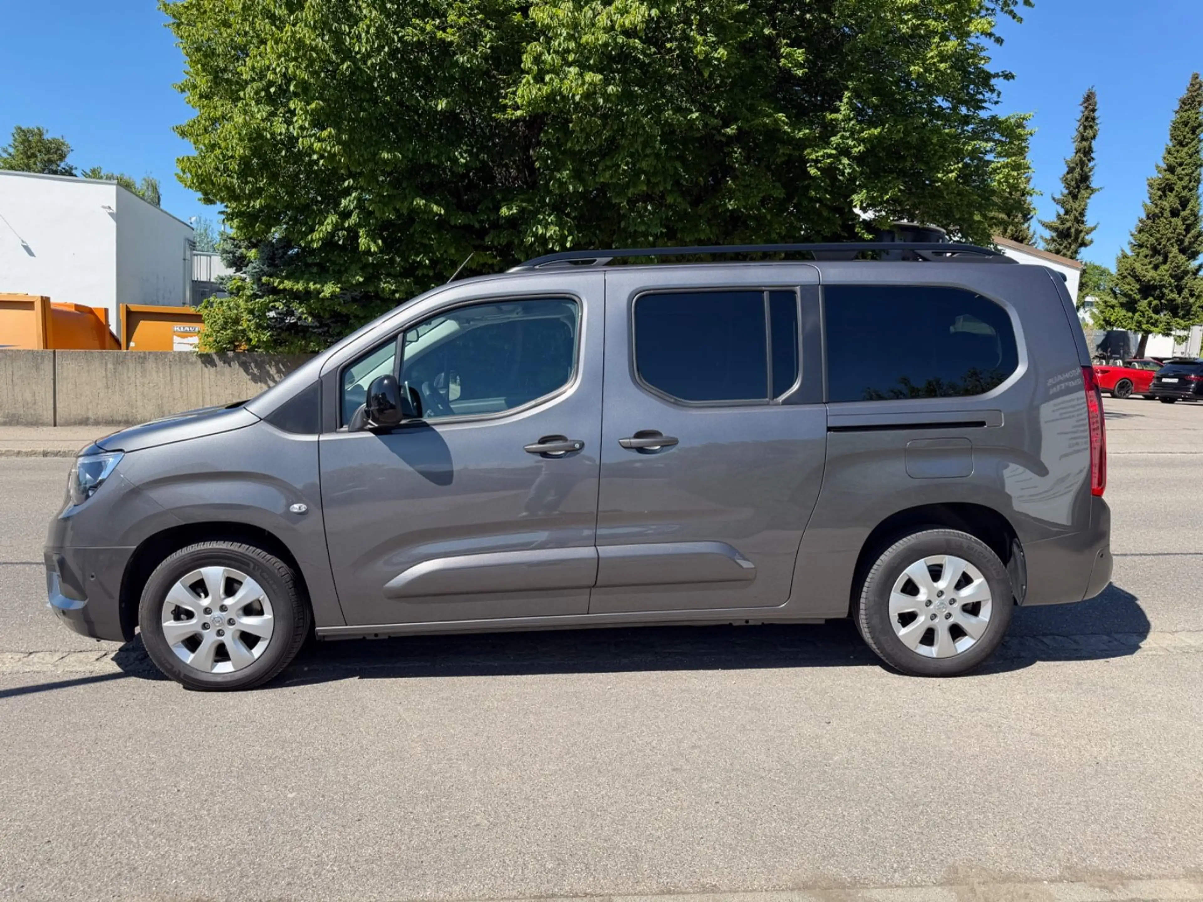 Opel Combo Life E NAVI/SHZ/7Sitzer/XL 1.Hd — photo 5