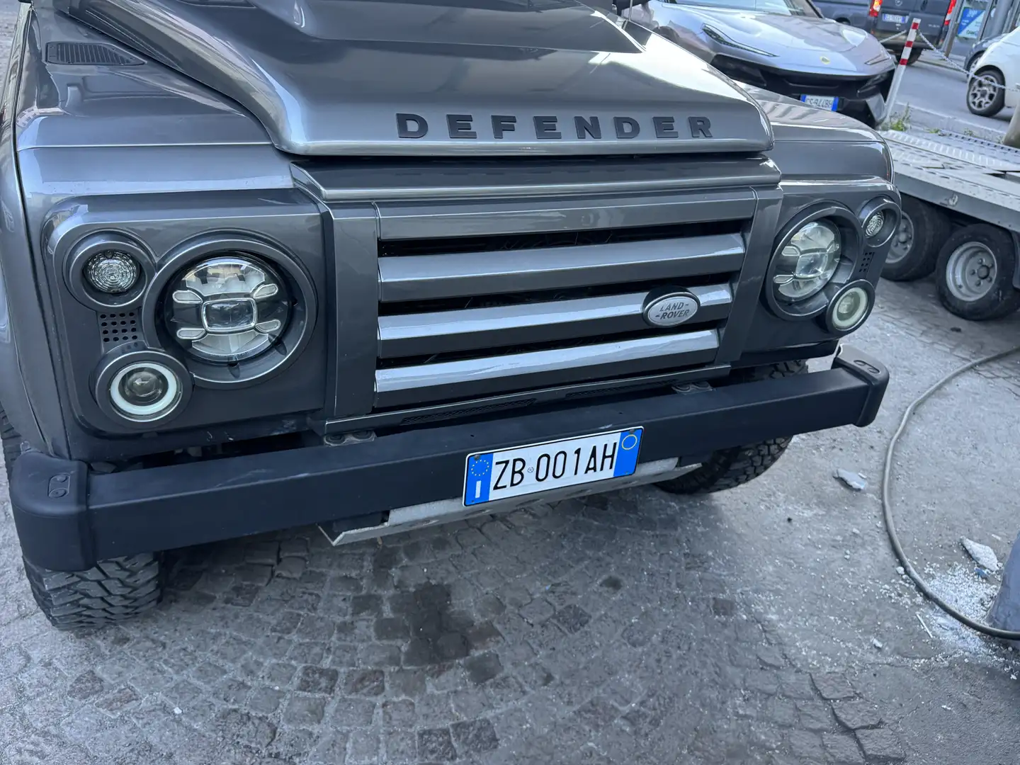 Land Rover Defender 110 2.4 td SE SW - 1