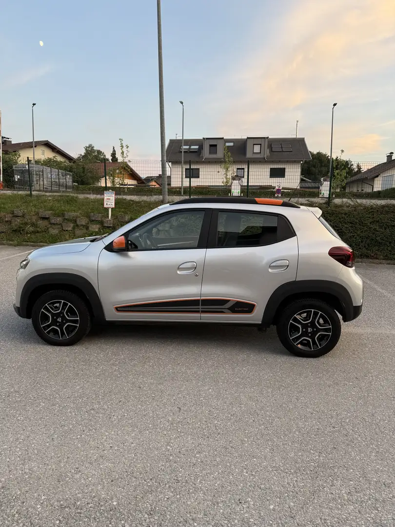 Dacia Spring 26,8kWh Comfort Plus Silber - 2
