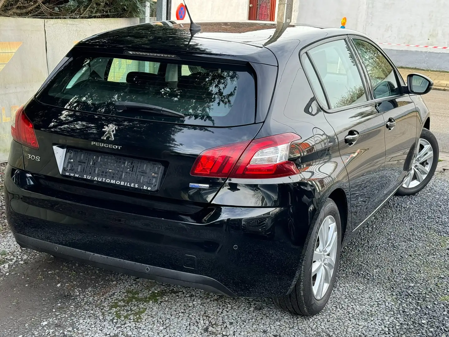 Peugeot 308 1.2 i Active Navi/Clim/Pdc/Jantes/Gar12M Noir - 2