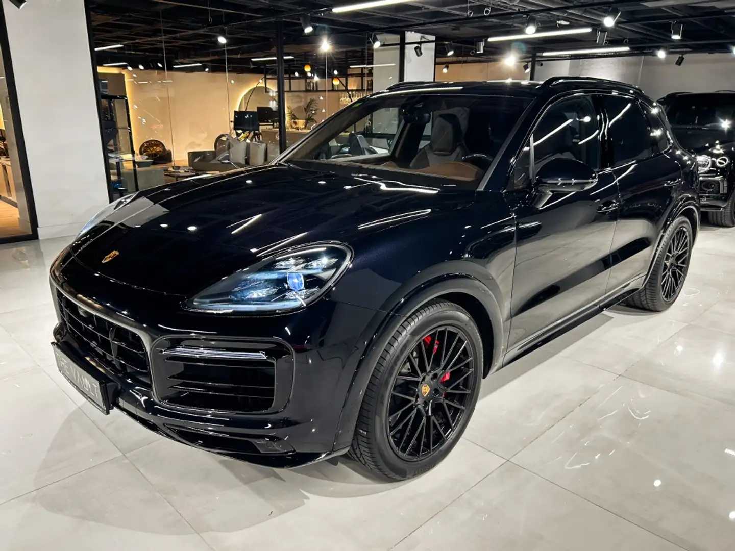 Porsche Cayenne GTS Negro - 1